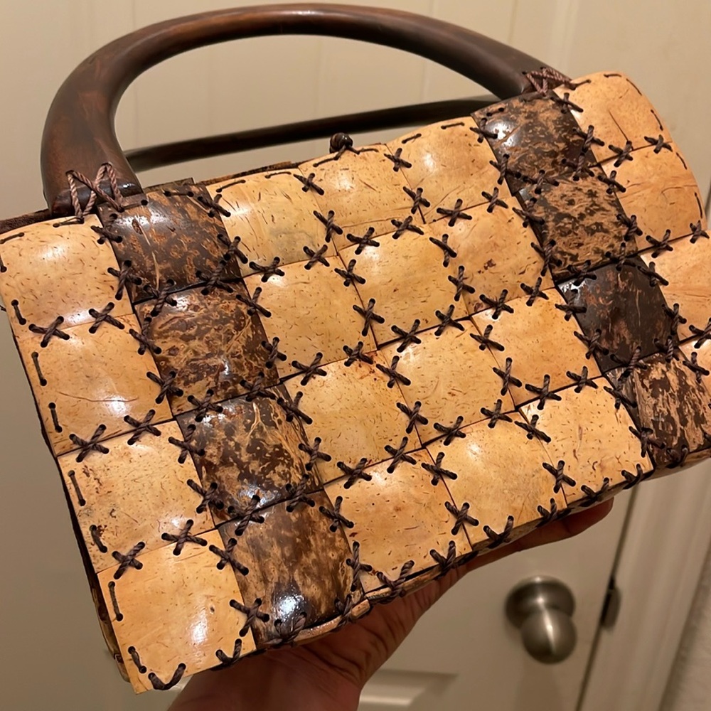 Vintage Tan and Brown Handbag - Picture 10 of 16